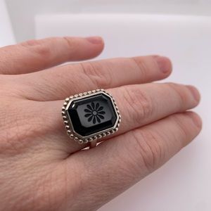 Tiffany & Co. Black Onyx & Silver Daisy Intaglio ring size 7